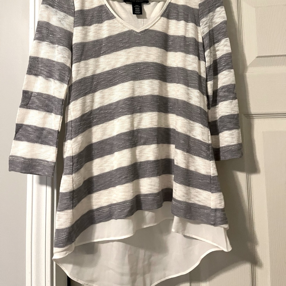 NWT White House Black Market Top